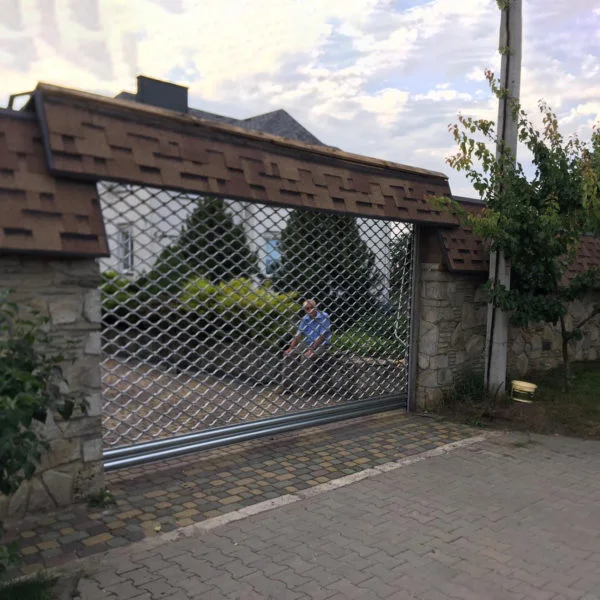 Захисна ролета TMK 3840×2350